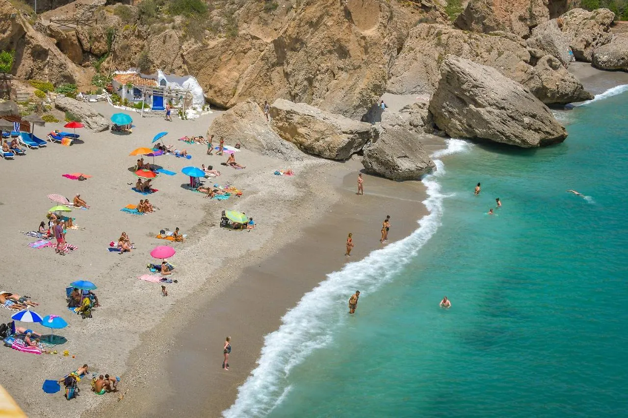 Apartamento De 2 Dormitorios En Torrox Costa Spain